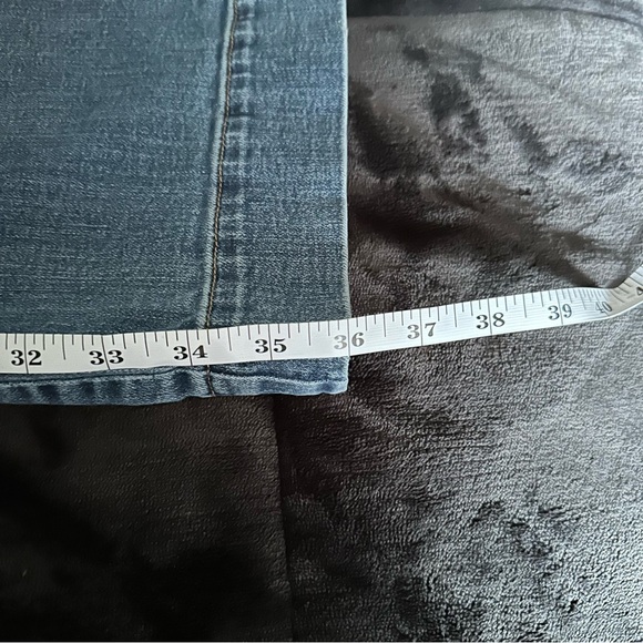a.n.a Plus Size Wide Leg Button Up Jeans - Picture 11 of 11